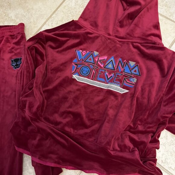 Marvel Women's Wakanda Forever Velour Graphic Zip-Up Hoodie L,  Pants Size XL - Picture 6 of 10